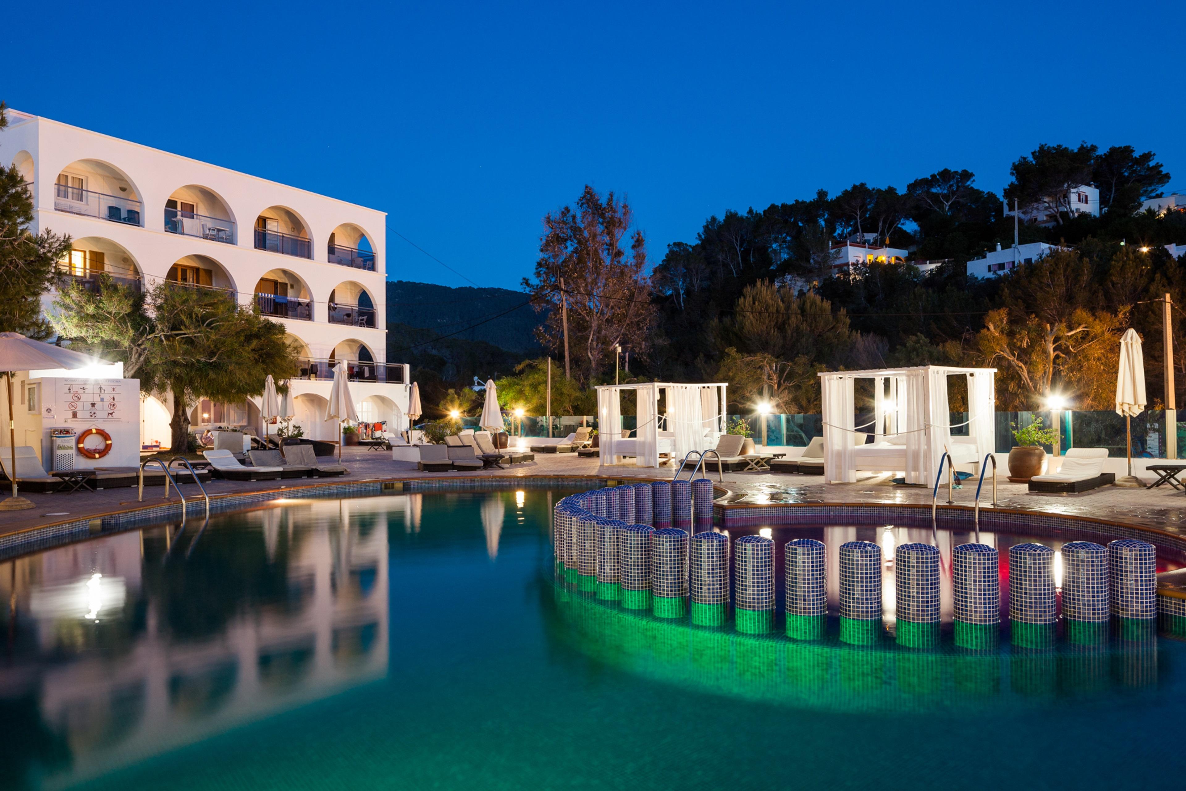 Aparthotel Puerto Cala Vadella Cala Vadella (Ibiza) Exterior foto