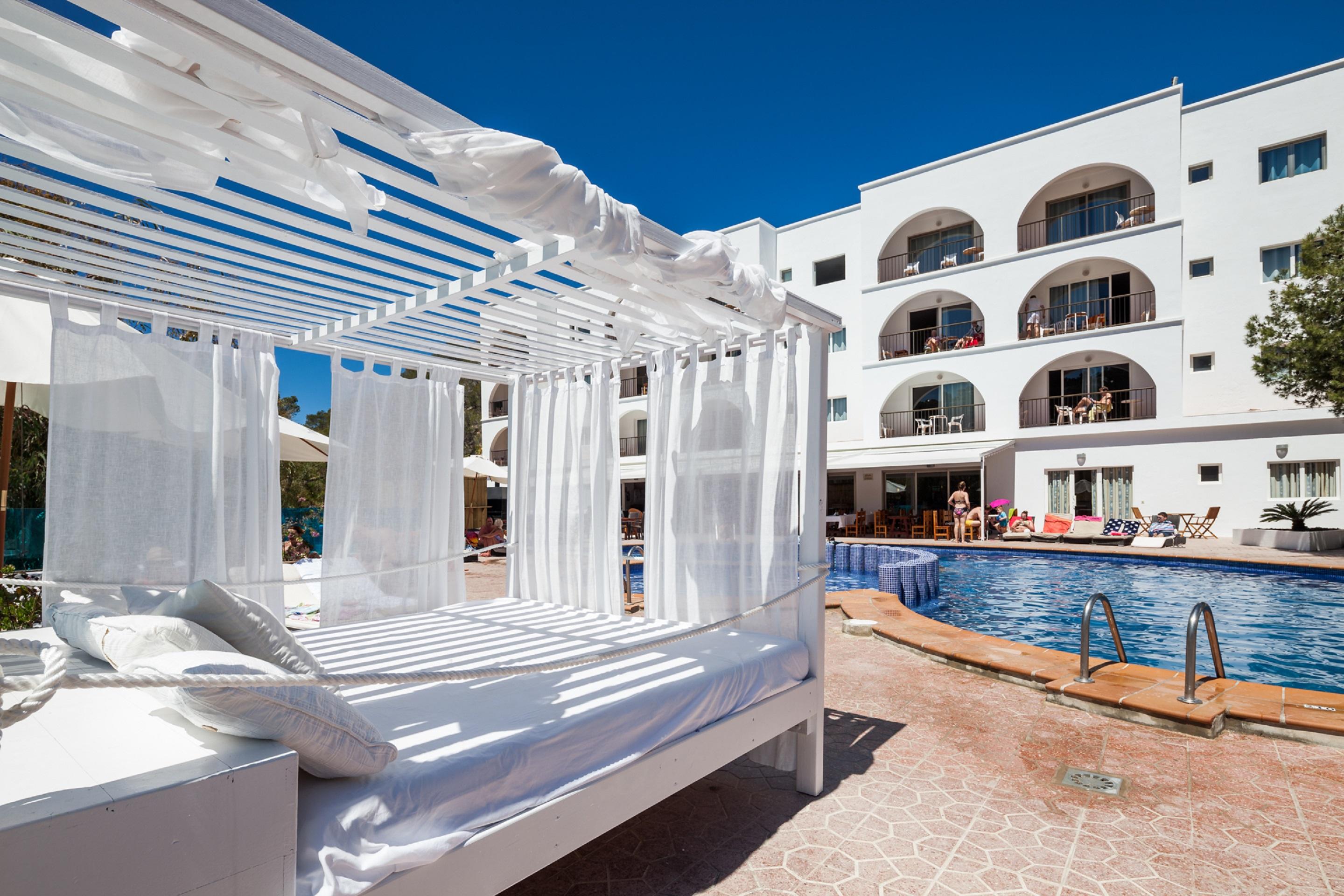 Aparthotel Puerto Cala Vadella Cala Vadella (Ibiza) Exterior foto