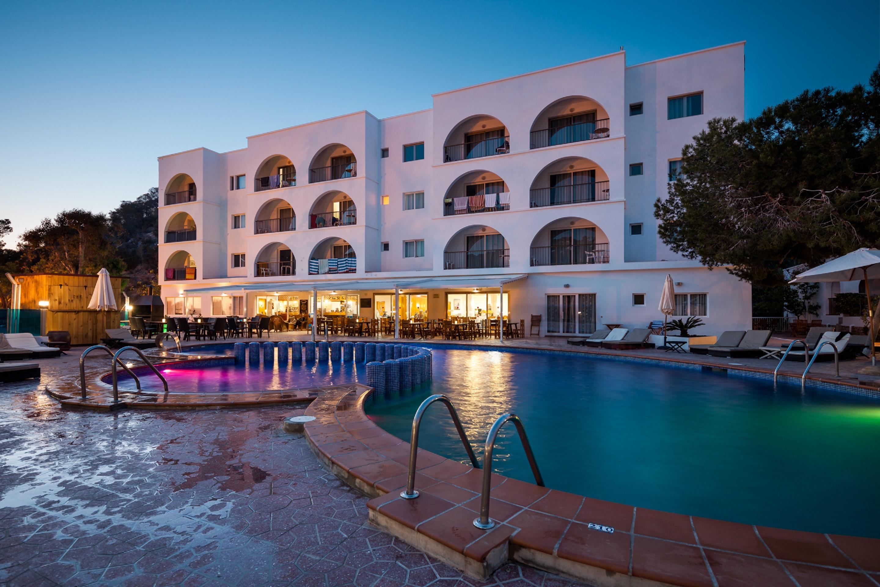 Aparthotel Puerto Cala Vadella Cala Vadella (Ibiza) Exterior foto